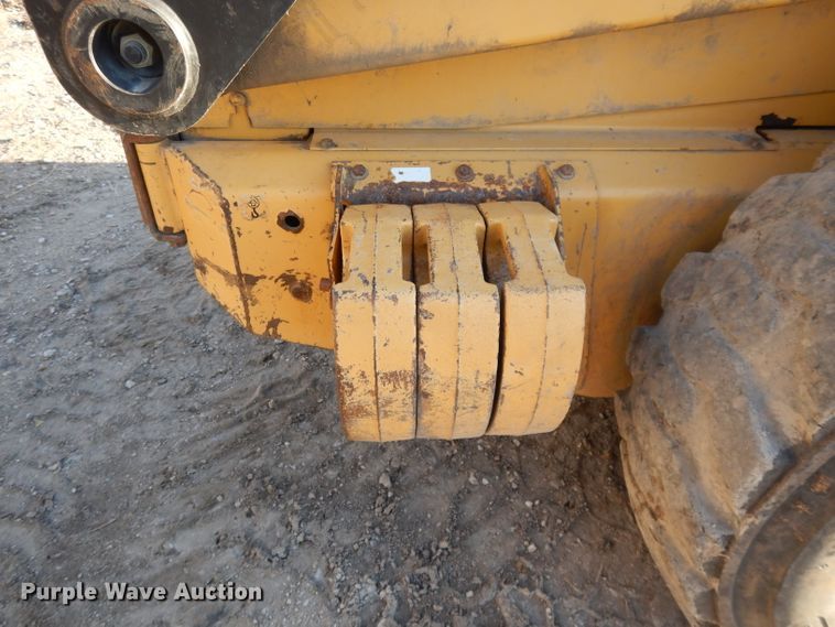 image for item DL2104 1998 New Holland LX885  skid steer loader