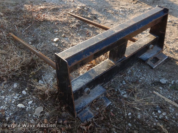 image for item DL2104 1998 New Holland LX885  skid steer loader