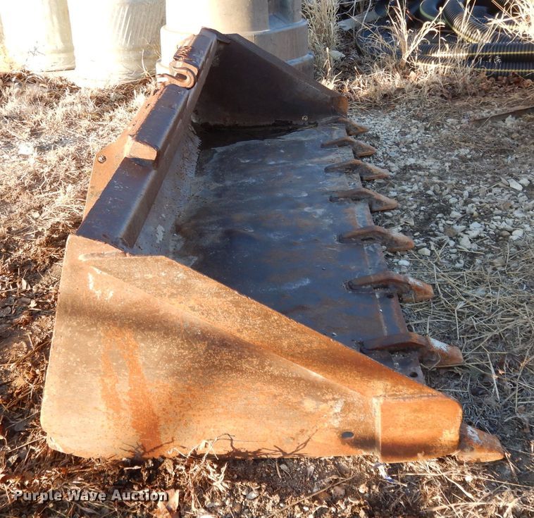 image for item DL2104 1998 New Holland LX885  skid steer loader