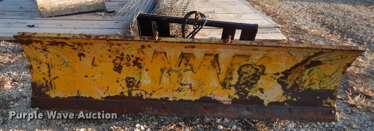 image for item DL2104 1998 New Holland LX885  skid steer loader