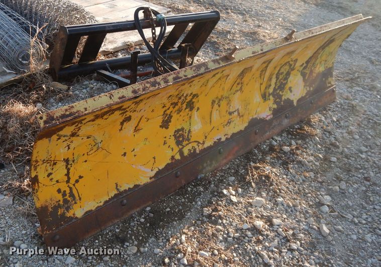 image for item DL2104 1998 New Holland LX885  skid steer loader