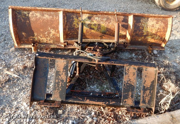 image for item DL2104 1998 New Holland LX885  skid steer loader