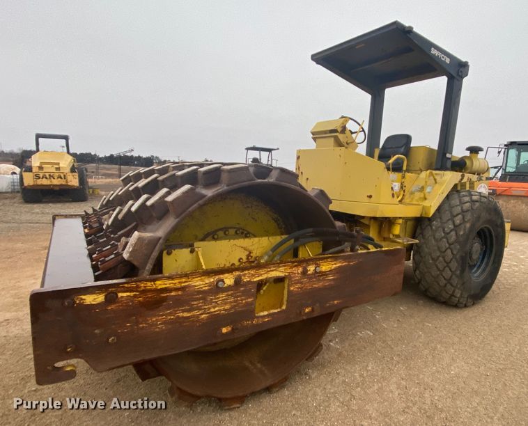 image for item DM2750 Sakai SV500T  single drum vibratory roller