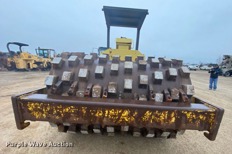 image for item DM2750 Sakai SV500T  single drum vibratory roller