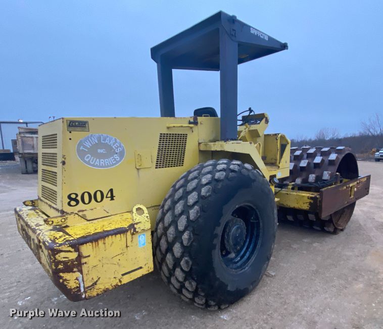 image for item DM2750 Sakai SV500T  single drum vibratory roller