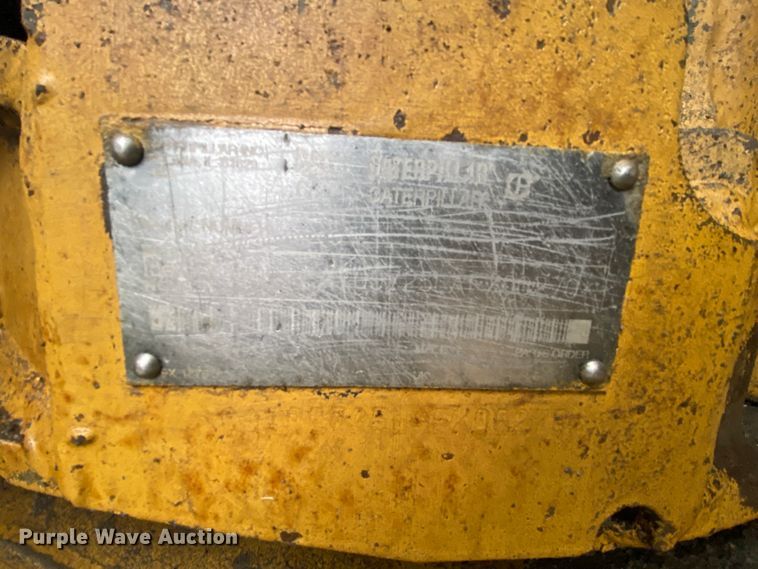 image for item DM2751 2001 Caterpillar 725  haul truck