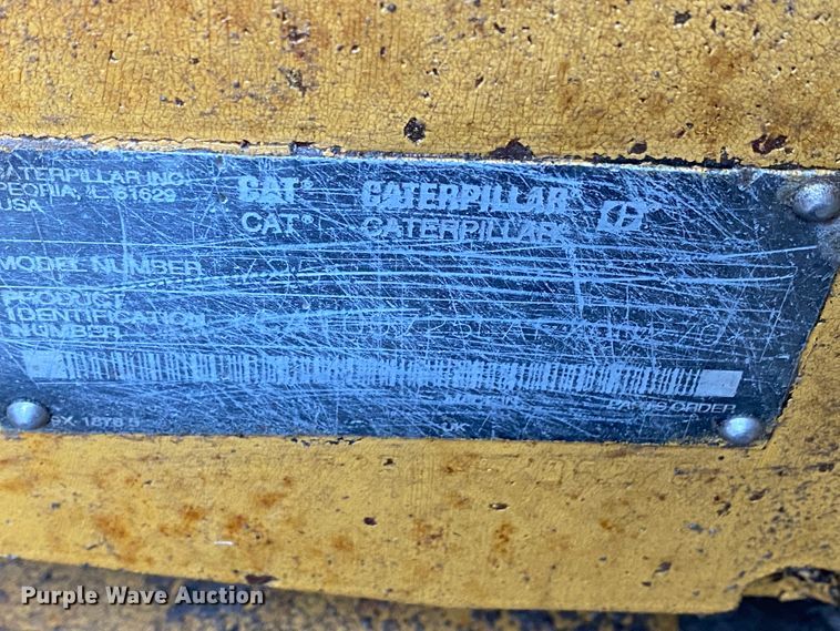 image for item DM2751 2001 Caterpillar 725  haul truck