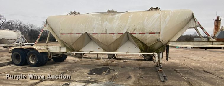 image for item DM2759 1978 Fruehauf pneumatic dry bulk trailer