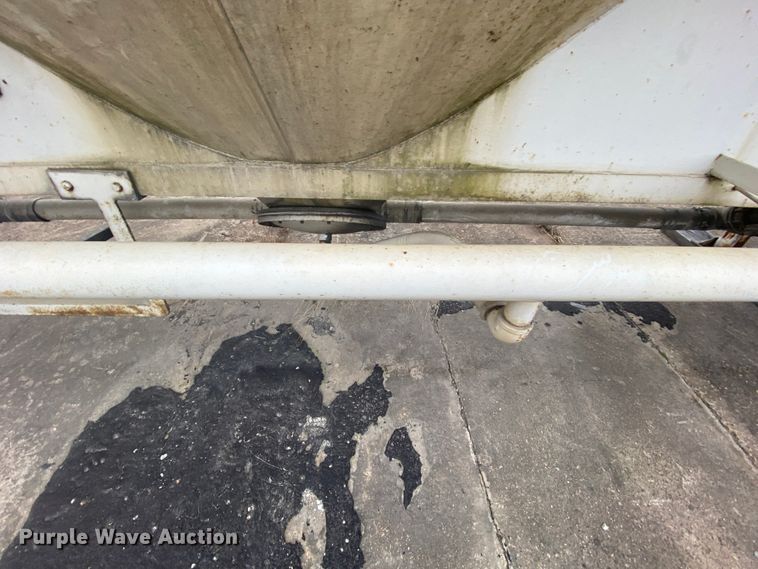 image for item DM2759 1978 Fruehauf pneumatic dry bulk trailer