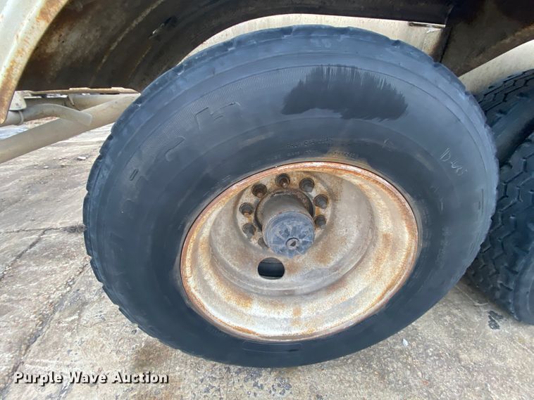 image for item DM2759 1978 Fruehauf pneumatic dry bulk trailer