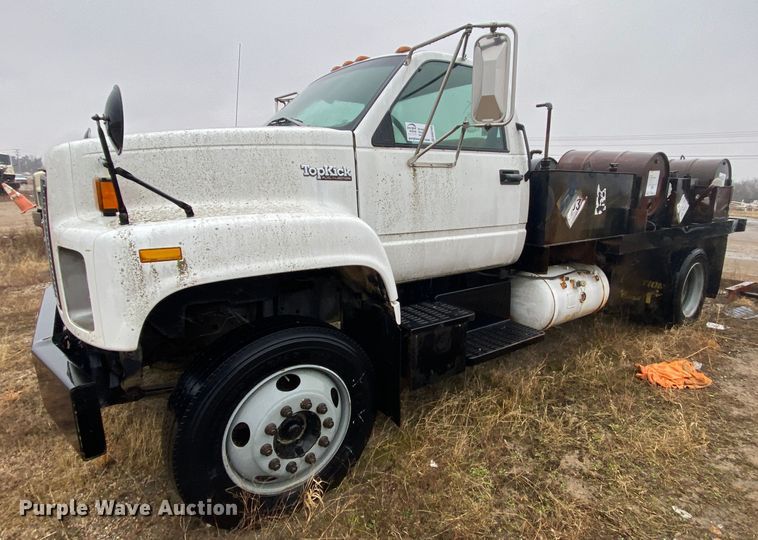 image for item DM2765 1996 GMC TopKick  flatbed truck
