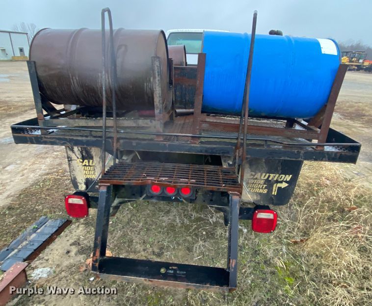 image for item DM2765 1996 GMC TopKick  flatbed truck