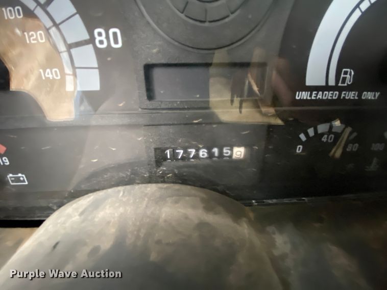 image for item DM2765 1996 GMC TopKick  flatbed truck