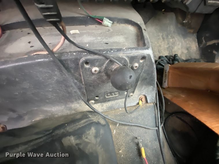 image for item DM2765 1996 GMC TopKick  flatbed truck