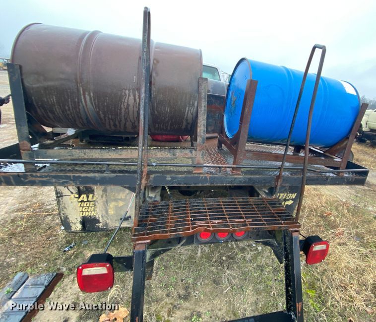 image for item DM2765 1996 GMC TopKick  flatbed truck