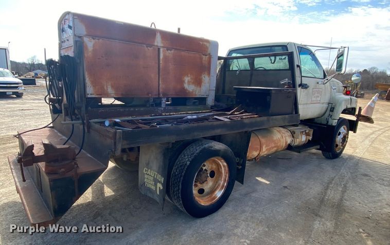 image for item DM2766 1996 GMC TopKick C5500  flatbed truck