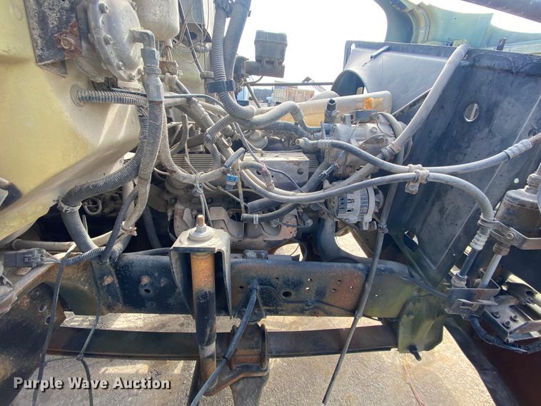 image for item DM2766 1996 GMC TopKick C5500  flatbed truck