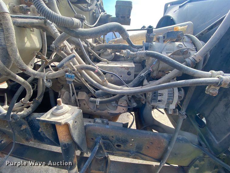 image for item DM2766 1996 GMC TopKick C5500  flatbed truck