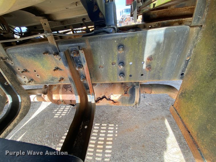 image for item DM2766 1996 GMC TopKick C5500  flatbed truck