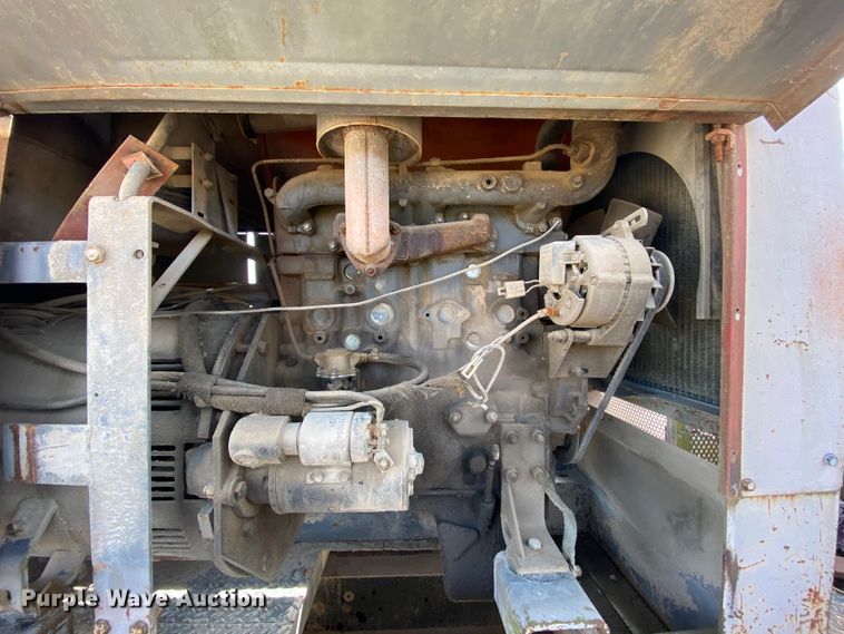 image for item DM2766 1996 GMC TopKick C5500  flatbed truck