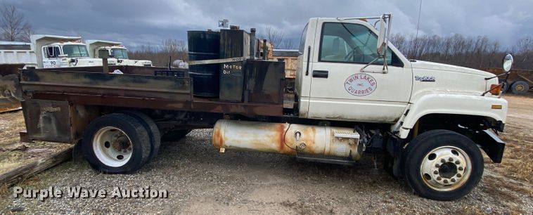 image for item DM2770 1996 GMC TopKick C5500  flatbed pickup truck