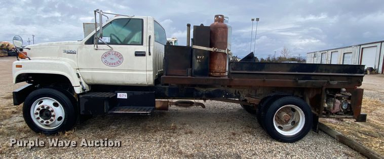 image for item DM2770 1996 GMC TopKick C5500  flatbed pickup truck