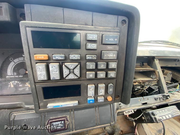 image for item DM2770 1996 GMC TopKick C5500  flatbed pickup truck