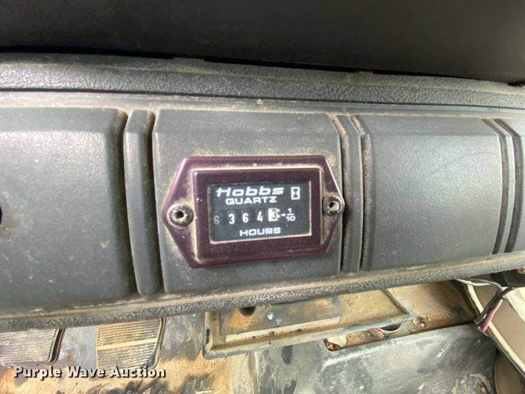 image for item DM2770 1996 GMC TopKick C5500  flatbed pickup truck