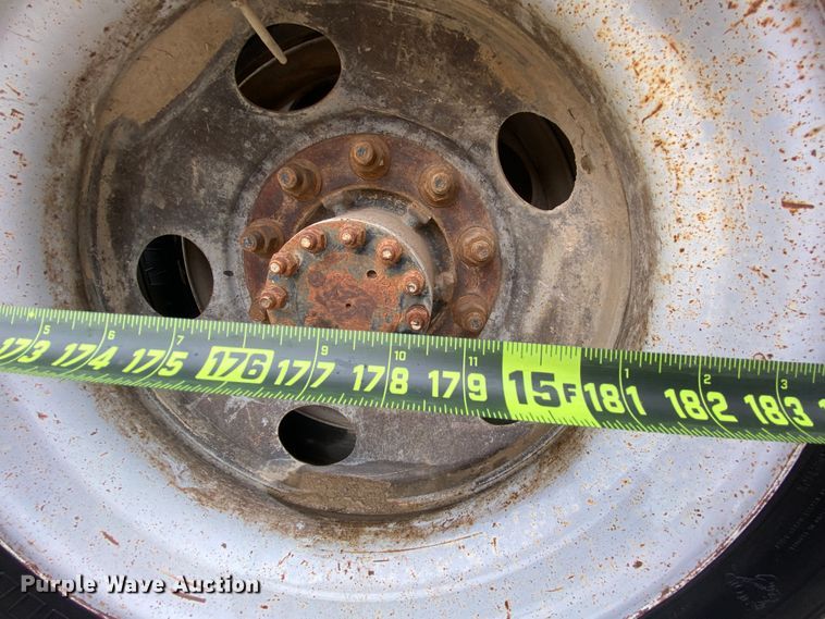 image for item DM2770 1996 GMC TopKick C5500  flatbed pickup truck