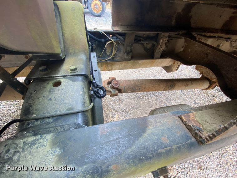 image for item DM2770 1996 GMC TopKick C5500  flatbed pickup truck