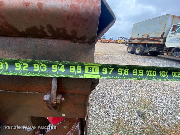 image for item DM2770 1996 GMC TopKick C5500  flatbed pickup truck