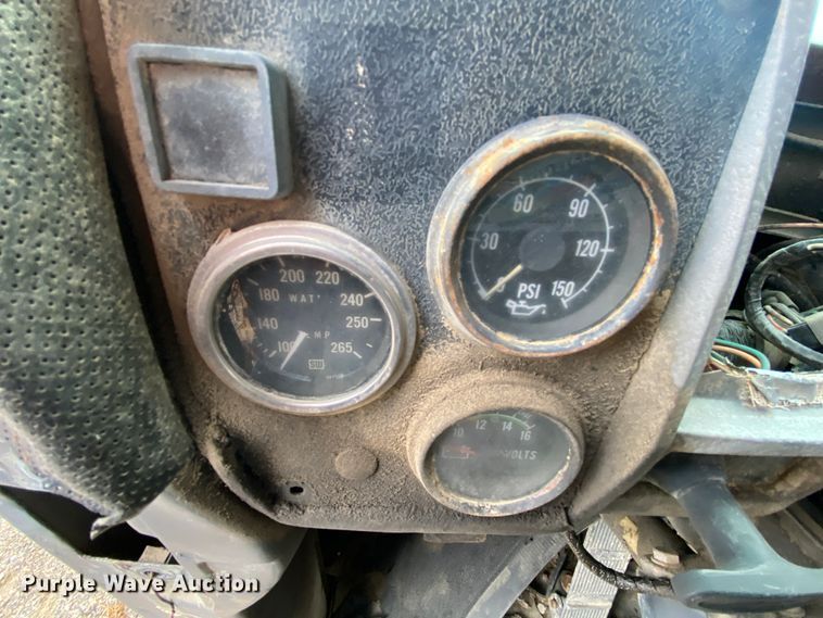 image for item DM2771 1986 Mack DM600  dump truck