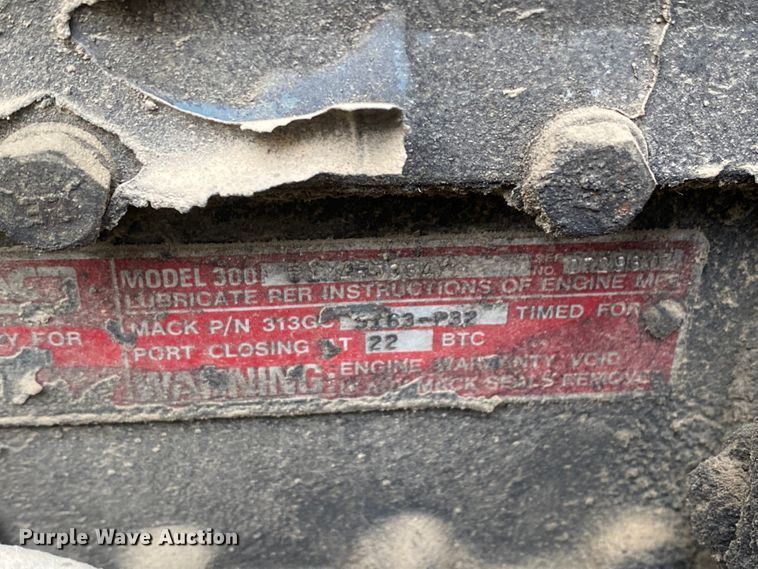 image for item DM2771 1986 Mack DM600  dump truck