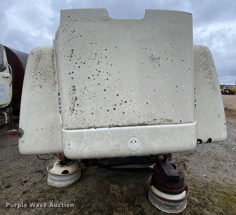 image for item DM2771 1986 Mack DM600  dump truck