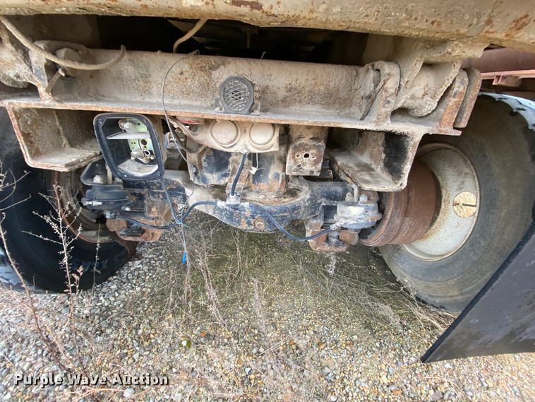 image for item DM2771 1986 Mack DM600  dump truck