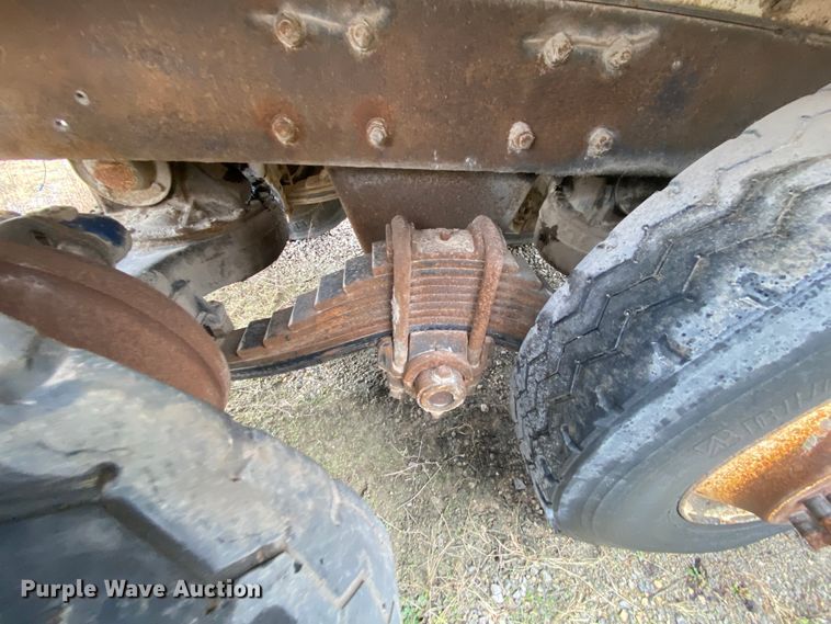 image for item DM2771 1986 Mack DM600  dump truck