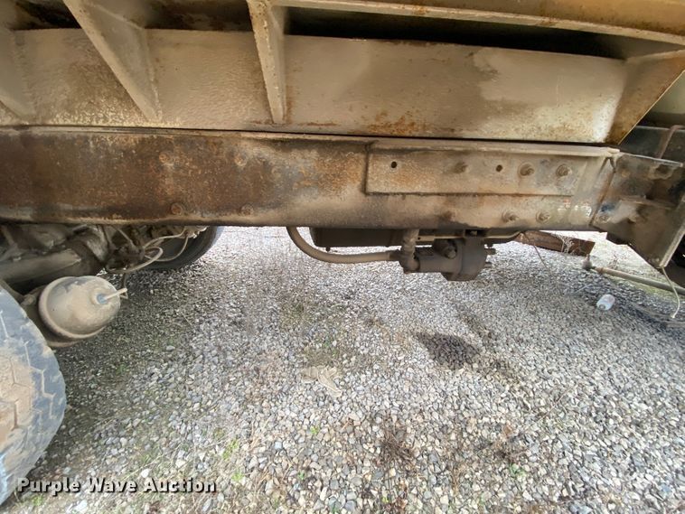 image for item DM2771 1986 Mack DM600  dump truck