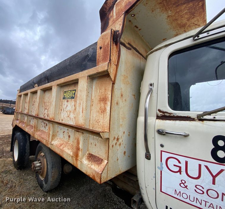 image for item DM2771 1986 Mack DM600  dump truck
