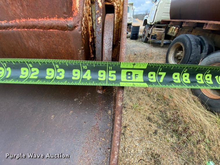 image for item DM2771 1986 Mack DM600  dump truck