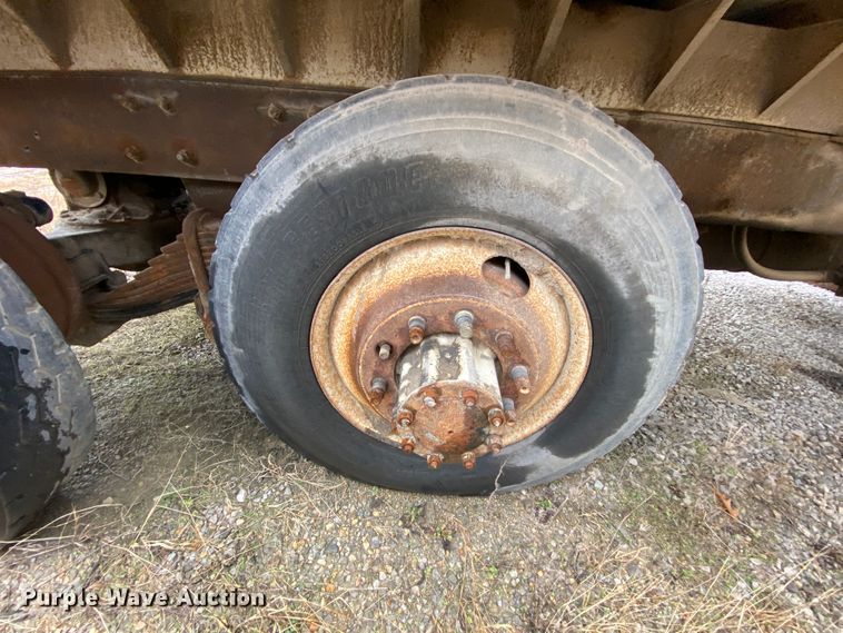 image for item DM2771 1986 Mack DM600  dump truck