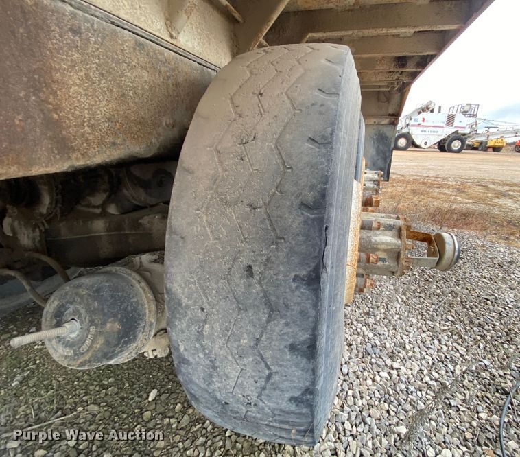 image for item DM2771 1986 Mack DM600  dump truck