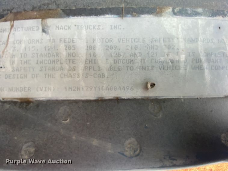 image for item DM2771 1986 Mack DM600  dump truck