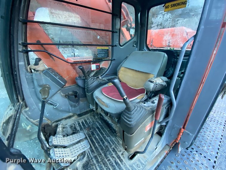 image for item DM2773 2005 Hitachi Zaxis 600LC  excavator