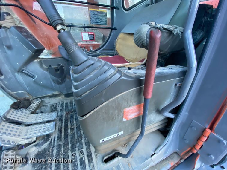 image for item DM2773 2005 Hitachi Zaxis 600LC  excavator