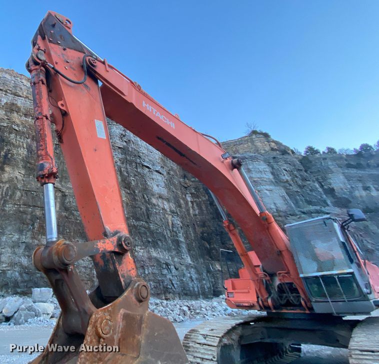 image for item DM2773 2005 Hitachi Zaxis 600LC  excavator