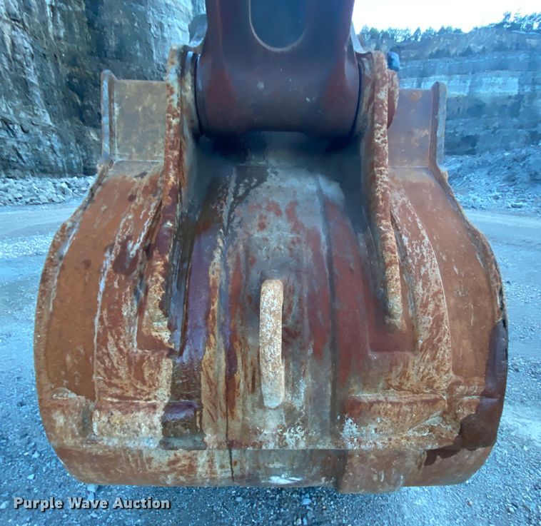 image for item DM2773 2005 Hitachi Zaxis 600LC  excavator