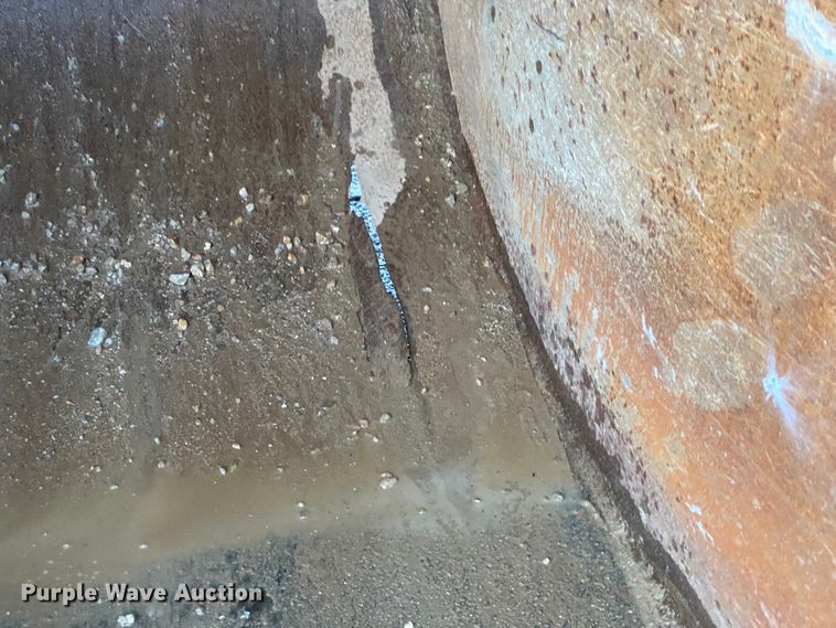 image for item DM2773 2005 Hitachi Zaxis 600LC  excavator