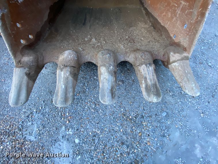 image for item DM2773 2005 Hitachi Zaxis 600LC  excavator