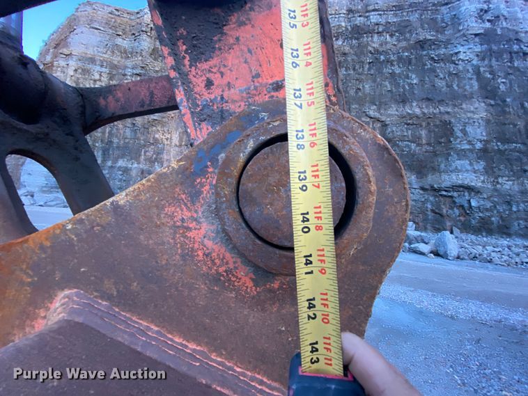 image for item DM2773 2005 Hitachi Zaxis 600LC  excavator