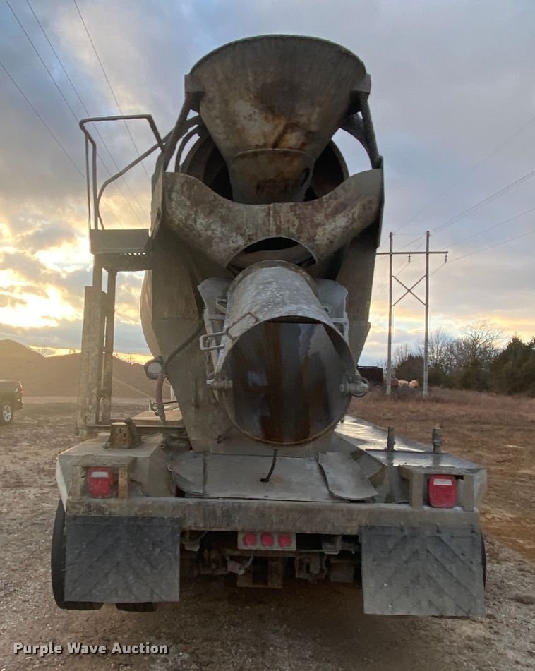 image for item DM2776 1993 Mack DM690S  ready mix truck